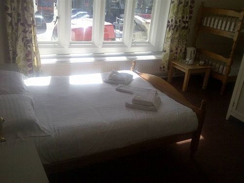 The Royal Oak Hotel Сетъл Екстериор снимка