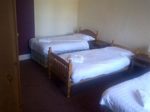 The Royal Oak Hotel Сетъл Екстериор снимка
