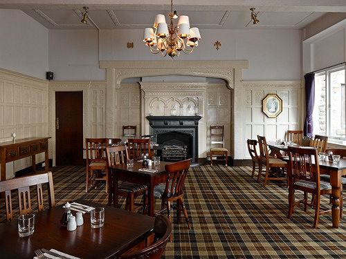 The Royal Oak Hotel Сетъл Екстериор снимка